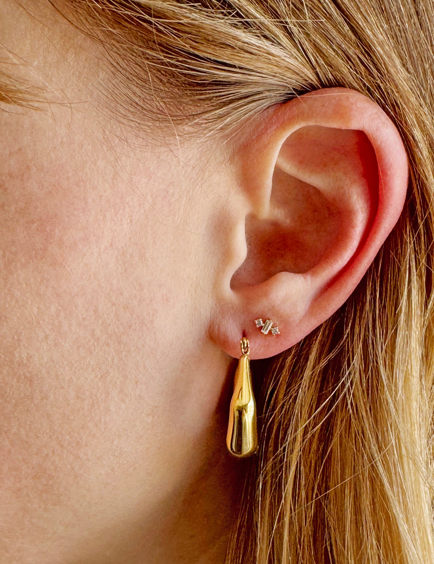 Dory Simulated Diamond Stud Earrings