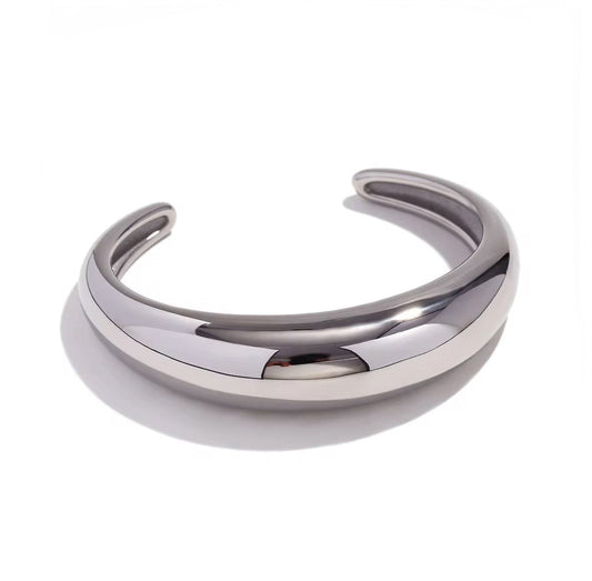 Iyana White Gold Cuff Bracelet