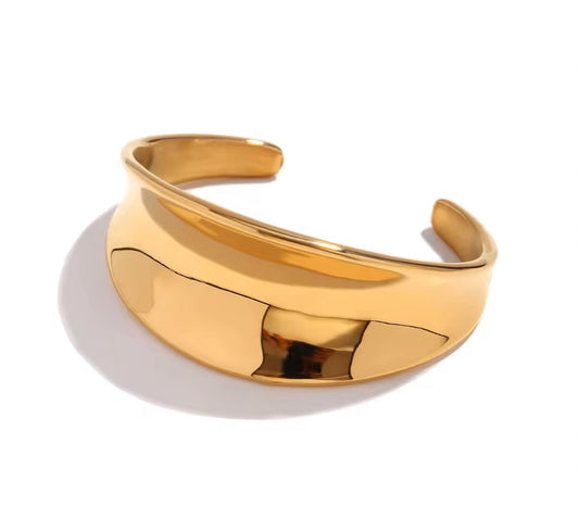 Norma White Gold Wave Cuff Bracelet